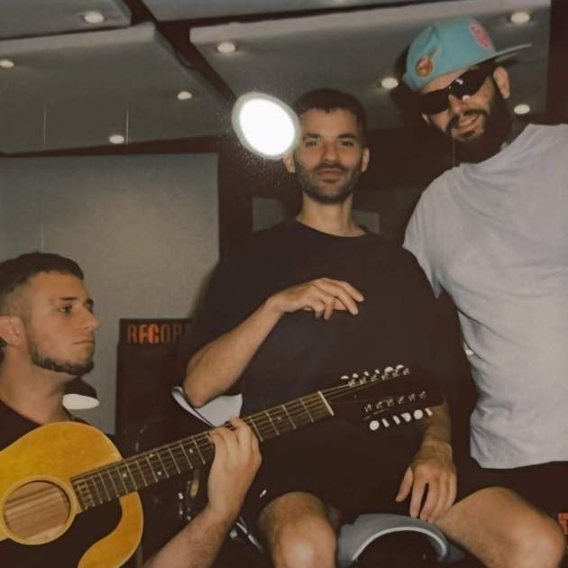 Amigos y compañeros del equipo de Mushka / Instagram