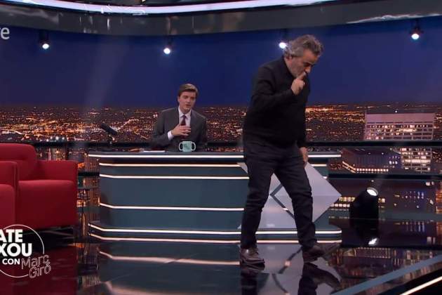 Eduard Fernández, amb Marc Giró al 'Late xou' TVE3 Eduard Fernández, amb Marc Giró al 'Late xou' TVE3
