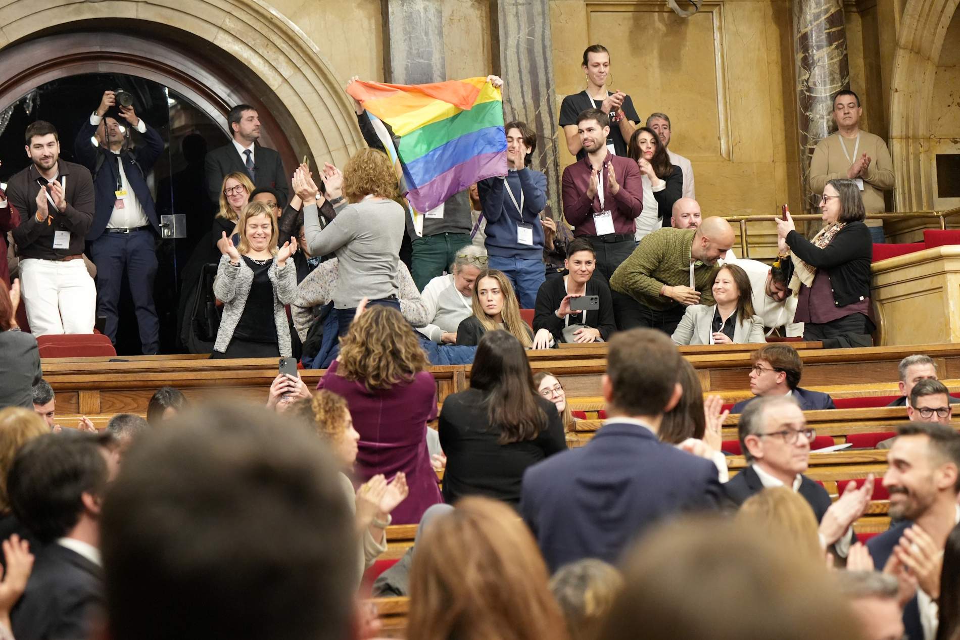 Los equilibrios extremos de Aliança con la LGTBI-fobia: cómo votar y no votar a la vez con PP y Vox