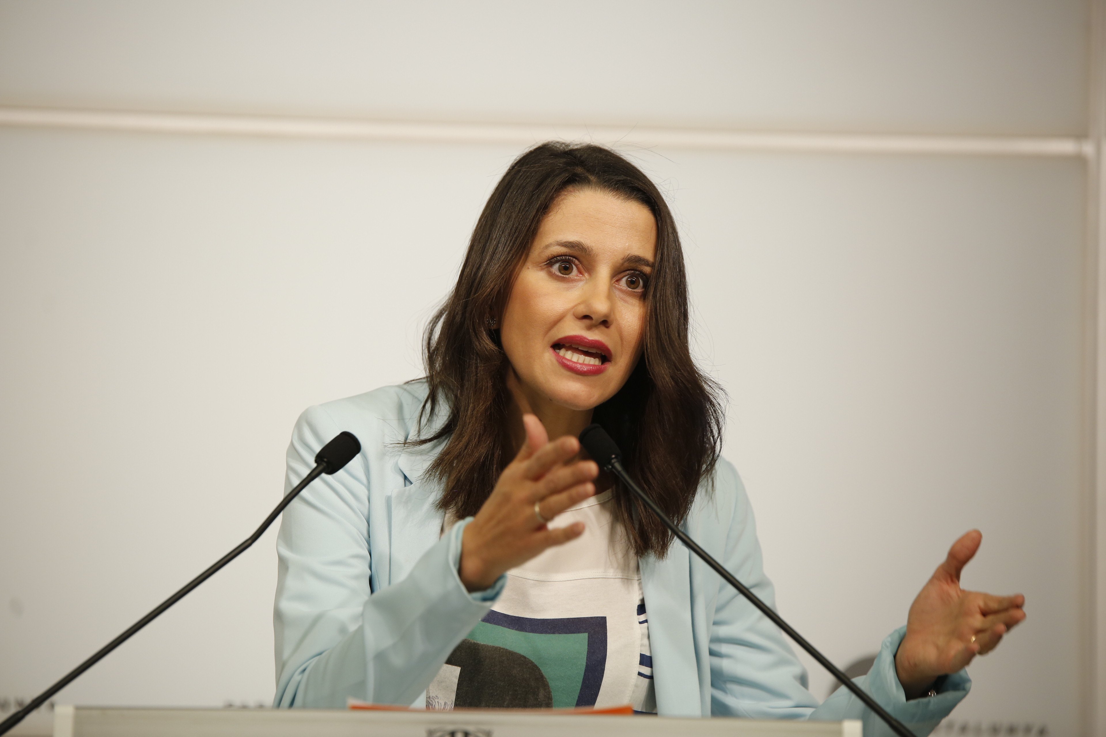 Tensió parlamentària pel desacord JxCAT-ERC