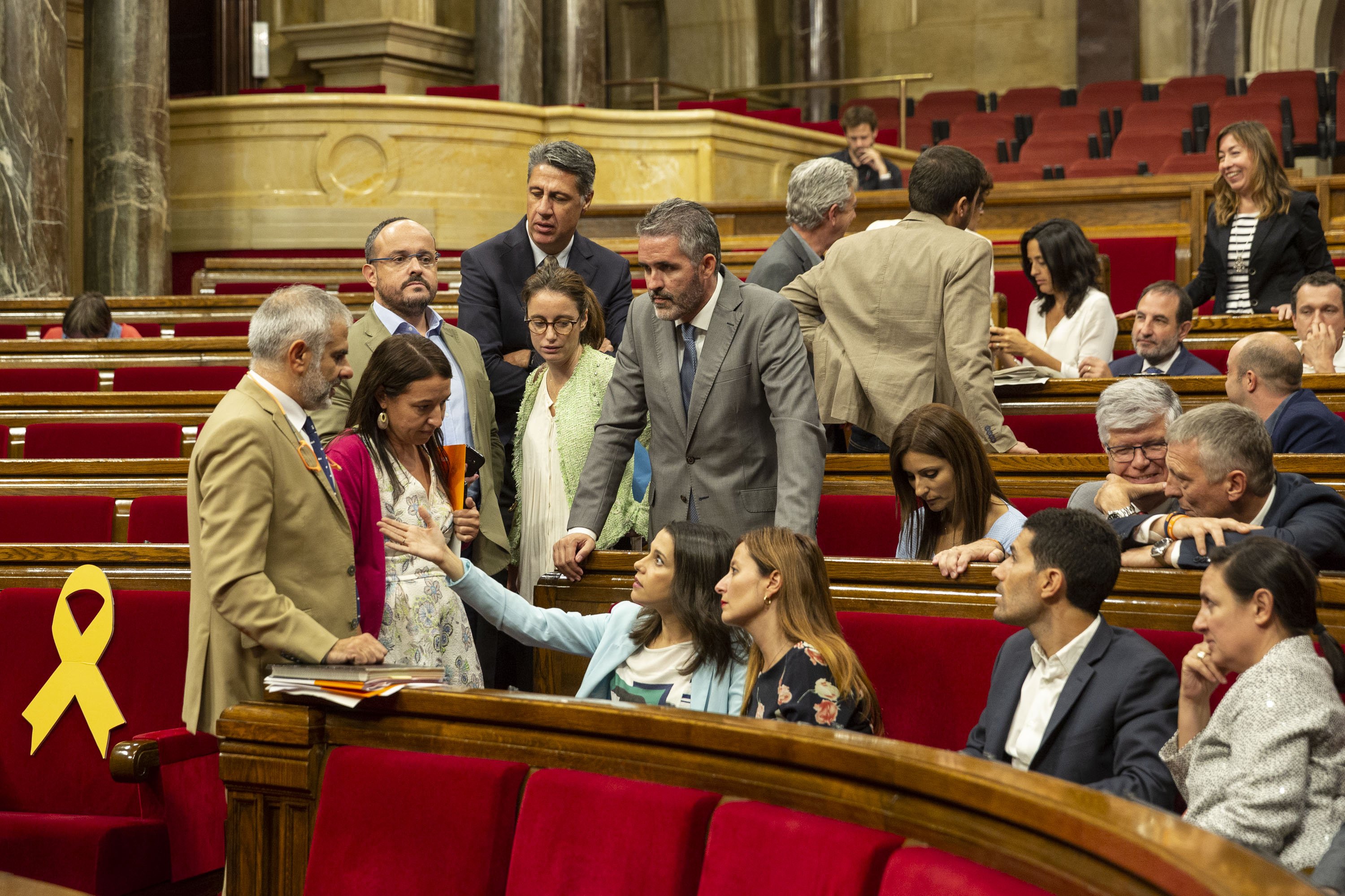 El PP insta Arrimadas a presentar una moció de censura contra la “via bèl·lica” de Torra