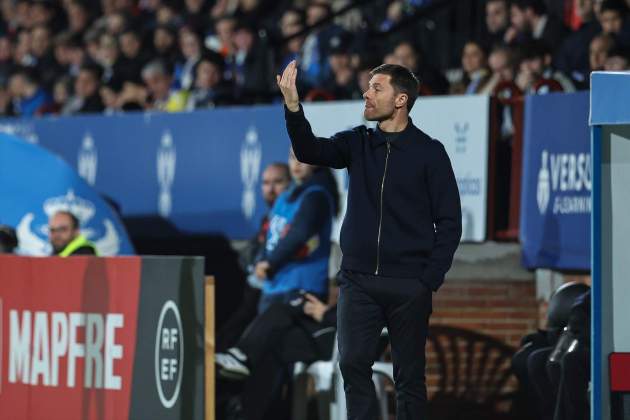 XABI Alonso Reial Madrid Talavera