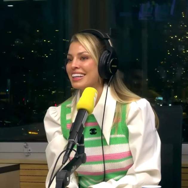 Jessica Goicoechea en el 'Que no surti d'aquí'   YouTube