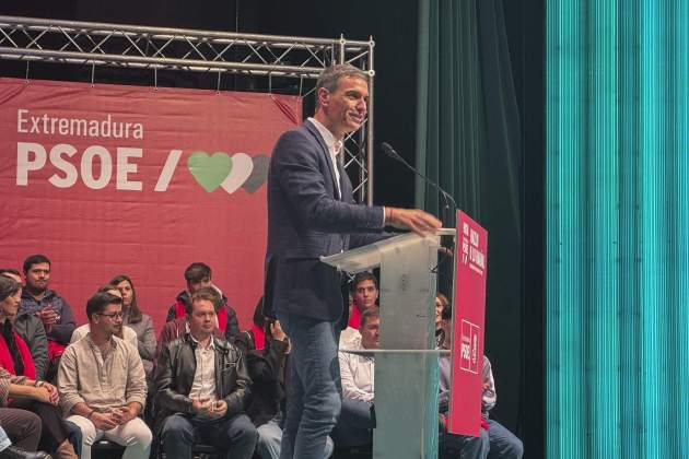 pedro sánchez badajoz efe