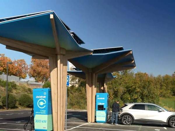 Moeve carga eléctrico