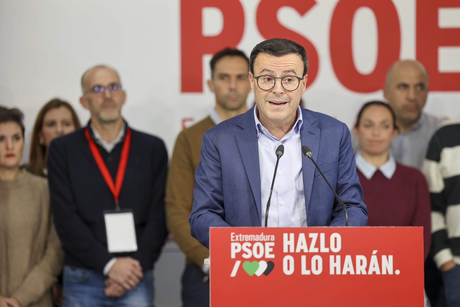 Un PSOE hundido carga contra el PP por impulsar a Vox: “El resultado aboca Extremadura al radicalismo”