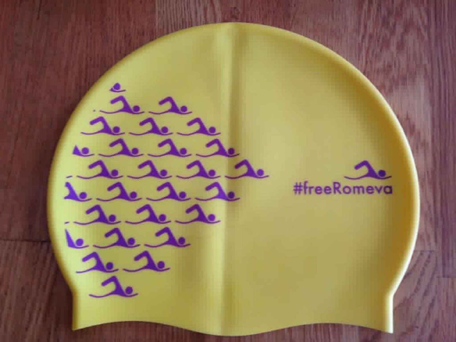 Nedada popular a l'estany de Banyoles pels presos i exiliats