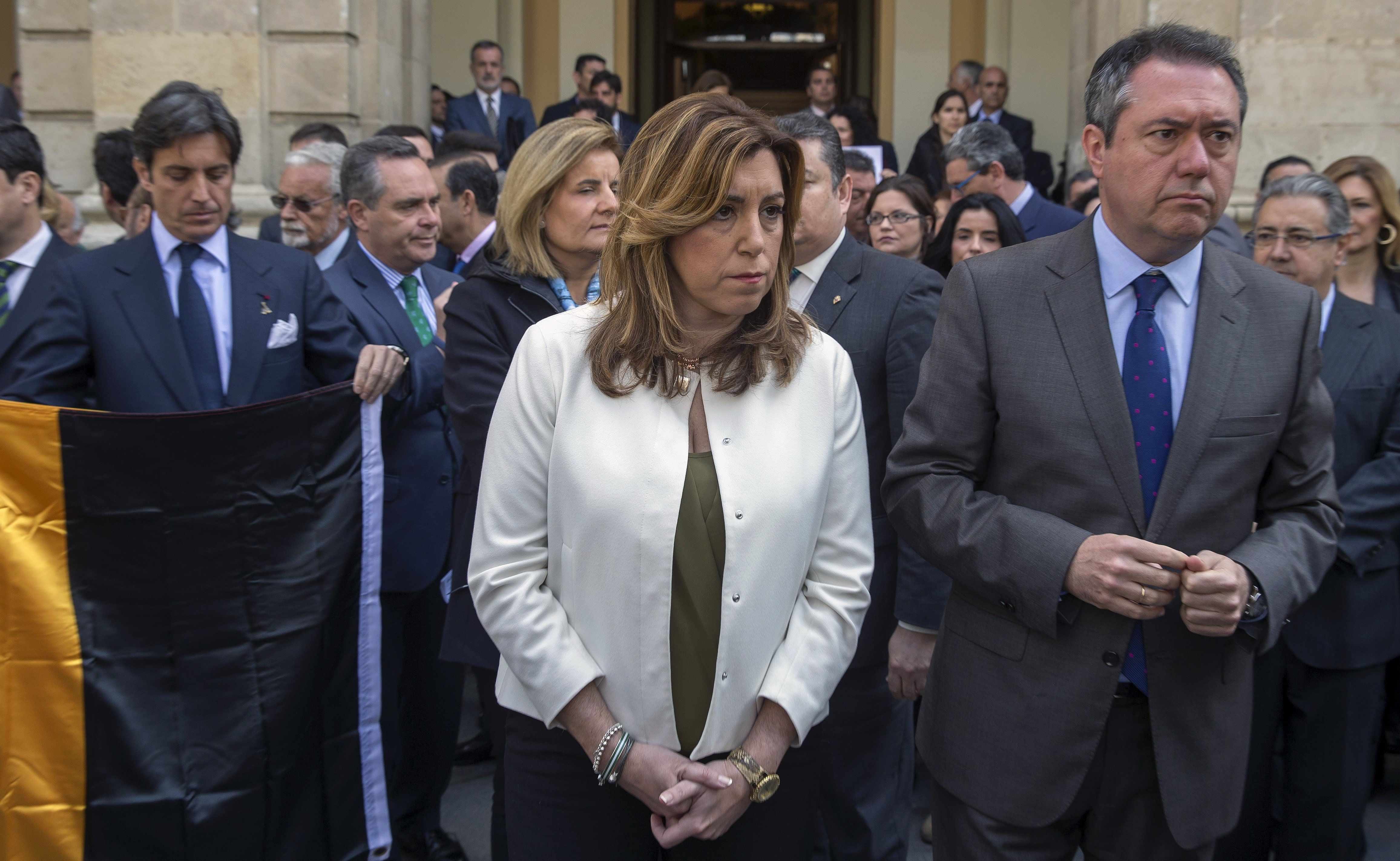 Susana Díaz, ante la duda de si destronar a Sánchez