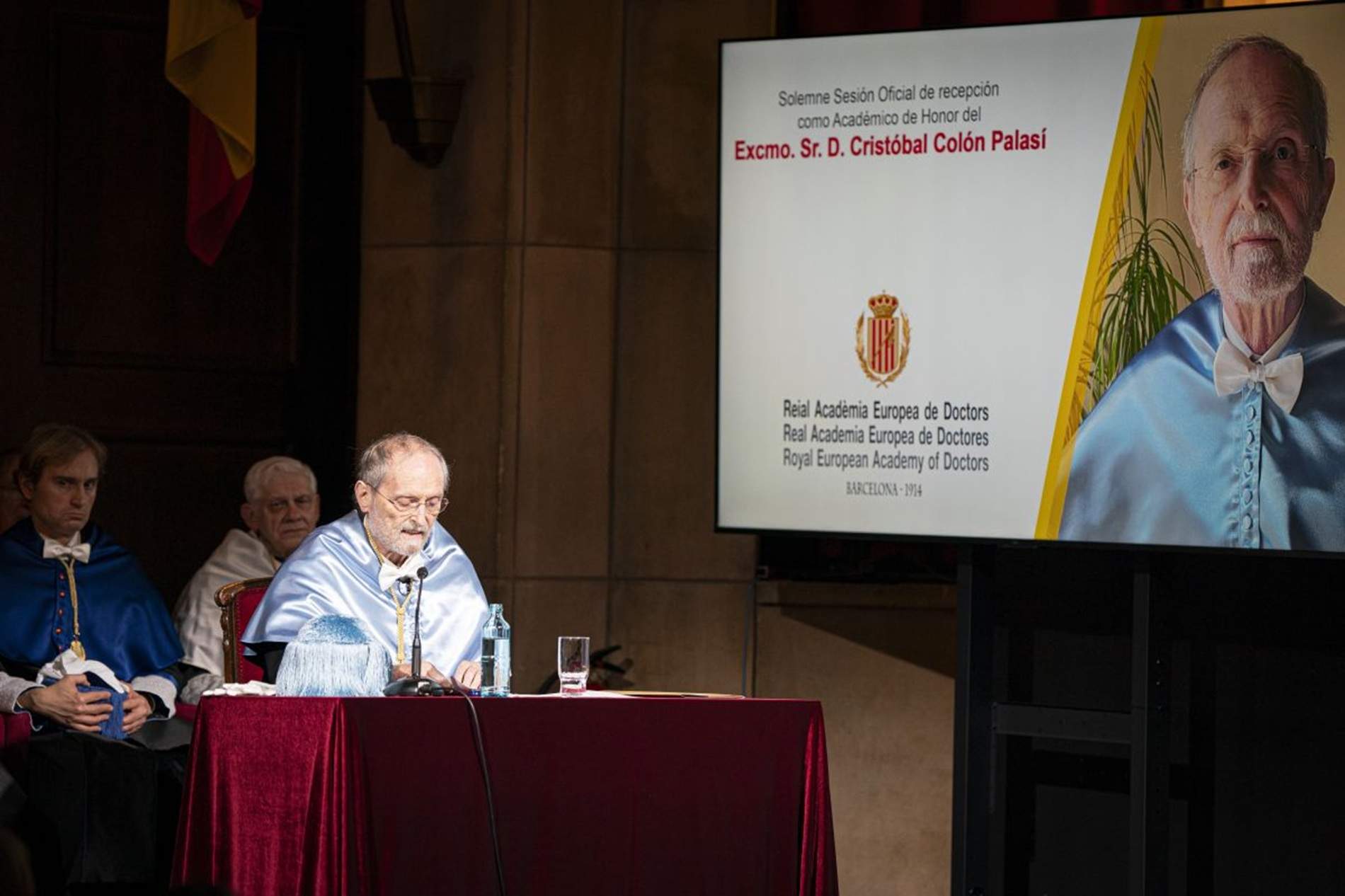 El fundador de La Fageda, nombrado académico de honor de la Real Academia Europea de Doctores