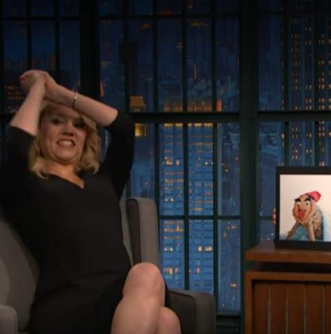 Kate McKinnon parlant del Tió a la NBC
