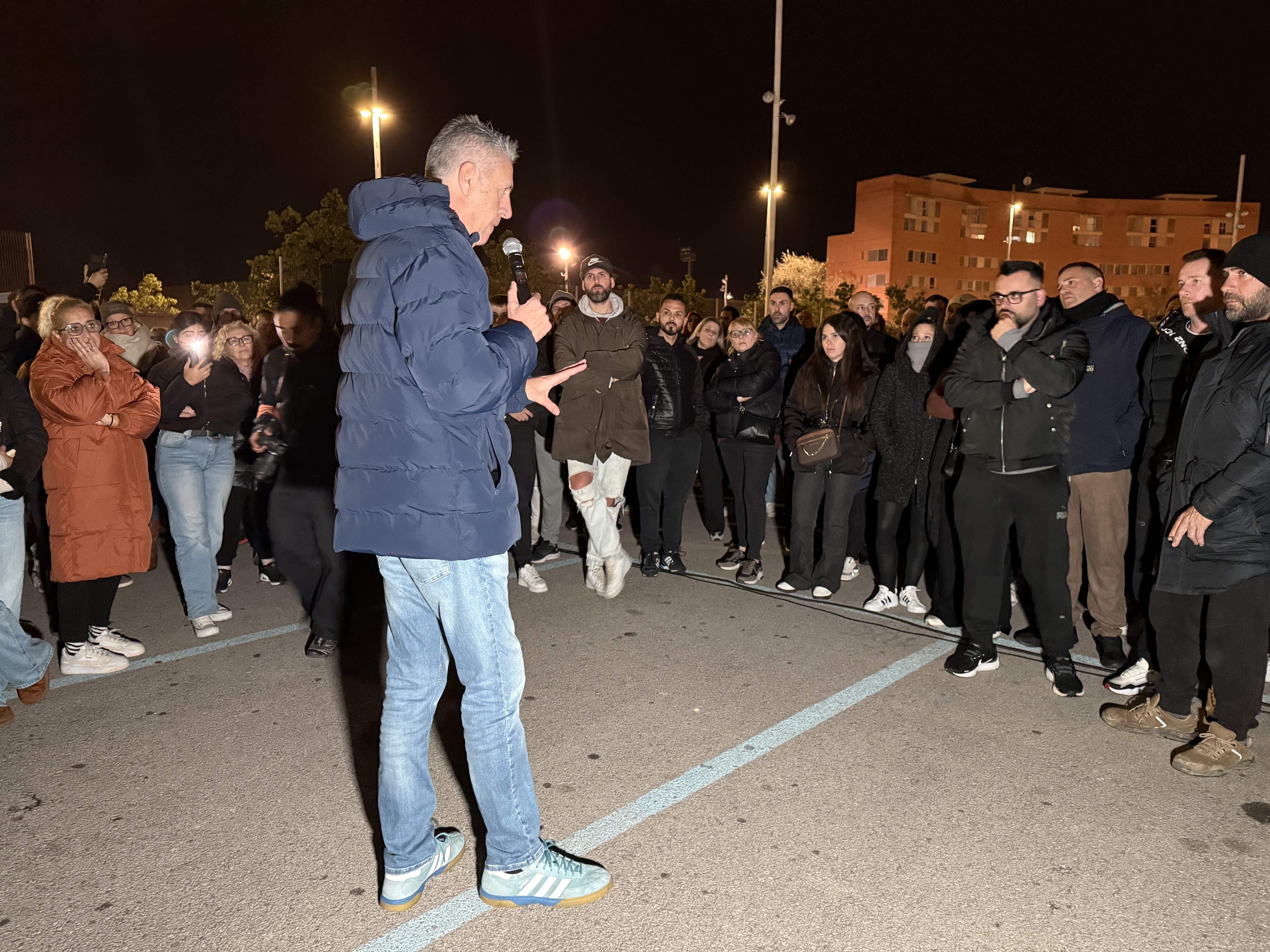 Los Comuns denuncian a Albiol ante la Fiscalía de Odio y Discriminación por el macrodesalojo de Badalona