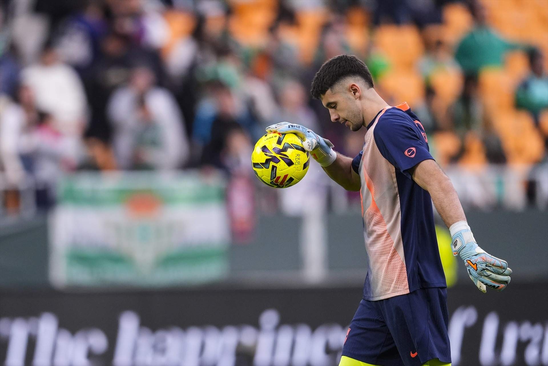 Luis de la Fuente manté Joan Garcia lluny del Mundial: "Tenim cinc o sis dels millors porters del món"