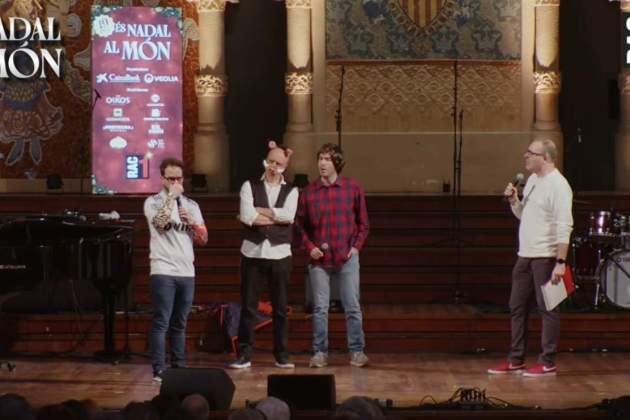 El equipo del 'Versió RAC1' en el especial de Navidad de RAC1 en el Palau de la Música