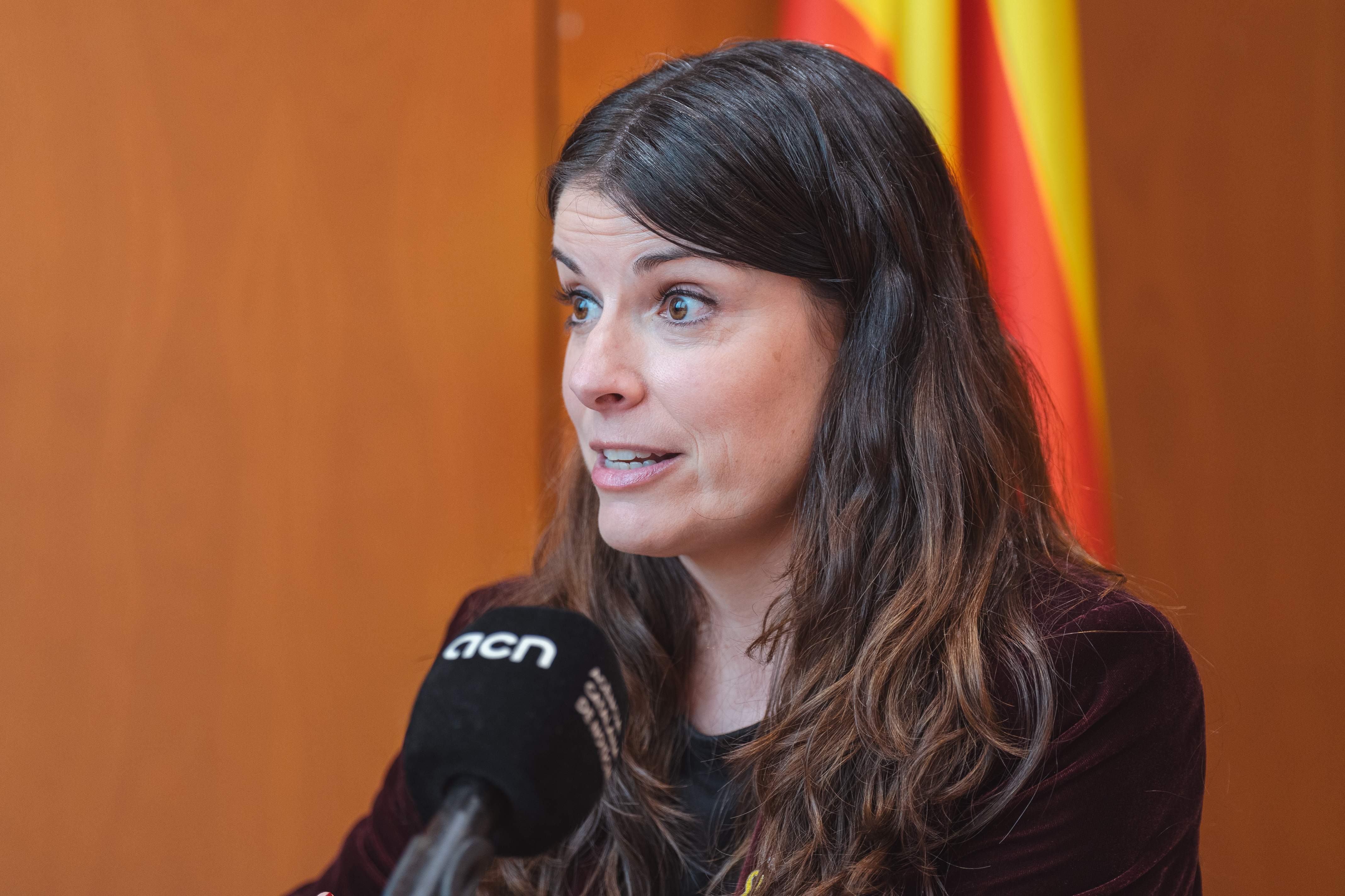 Junts acusa a ERC de querer "consolidar" a Illa en vez de "la nación"