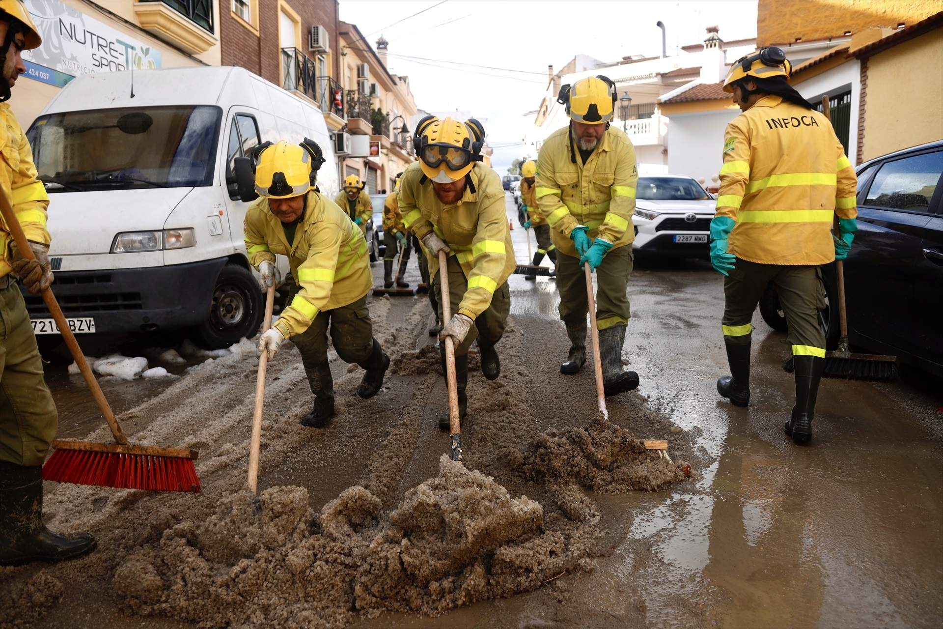 L'Aemet eleva l'alerta al sud de València i tres persones desapareixen a Andalusia a causa del temporal