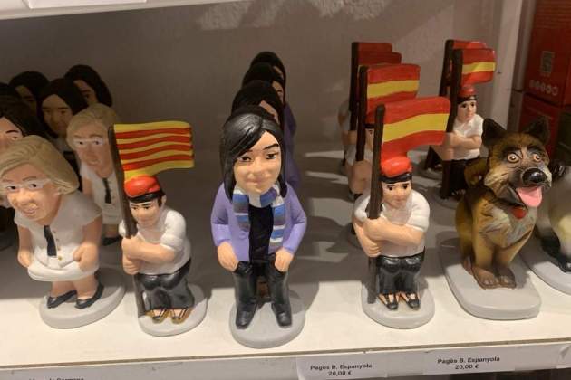 Caganer español y de Sílvia Orriols / David González