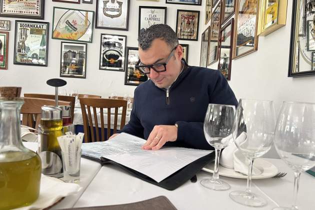 Jordi Àvila en el restaurante Can Costa Foto Jordi Àvila Jordi Àvila en el restaurante Can Costa Foto Jordi Àvila