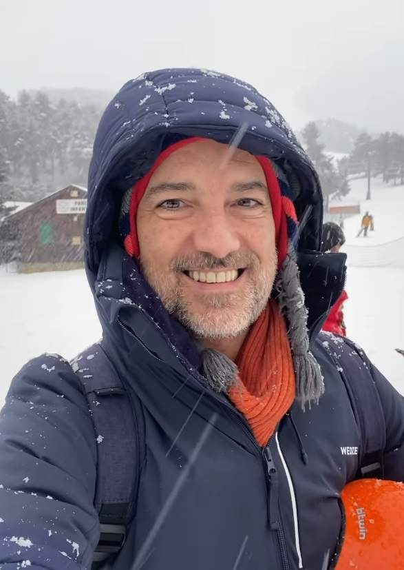 Toni Cruanyes i família, a la neu, a La Molina IG