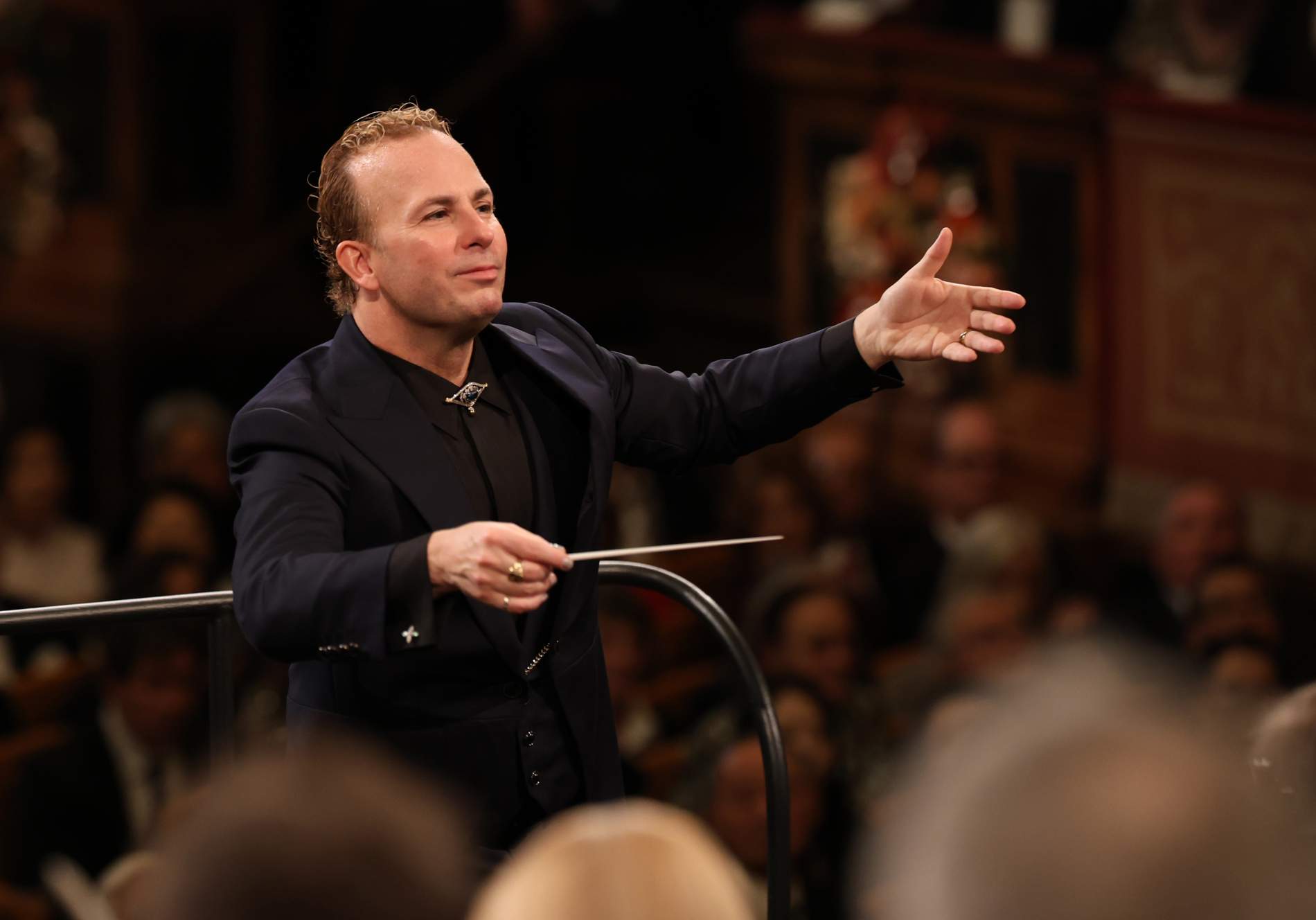 La 'Marcha Radetzky' más original del Concierto de Año Nuevo de Viena: el director dirige desde la platea