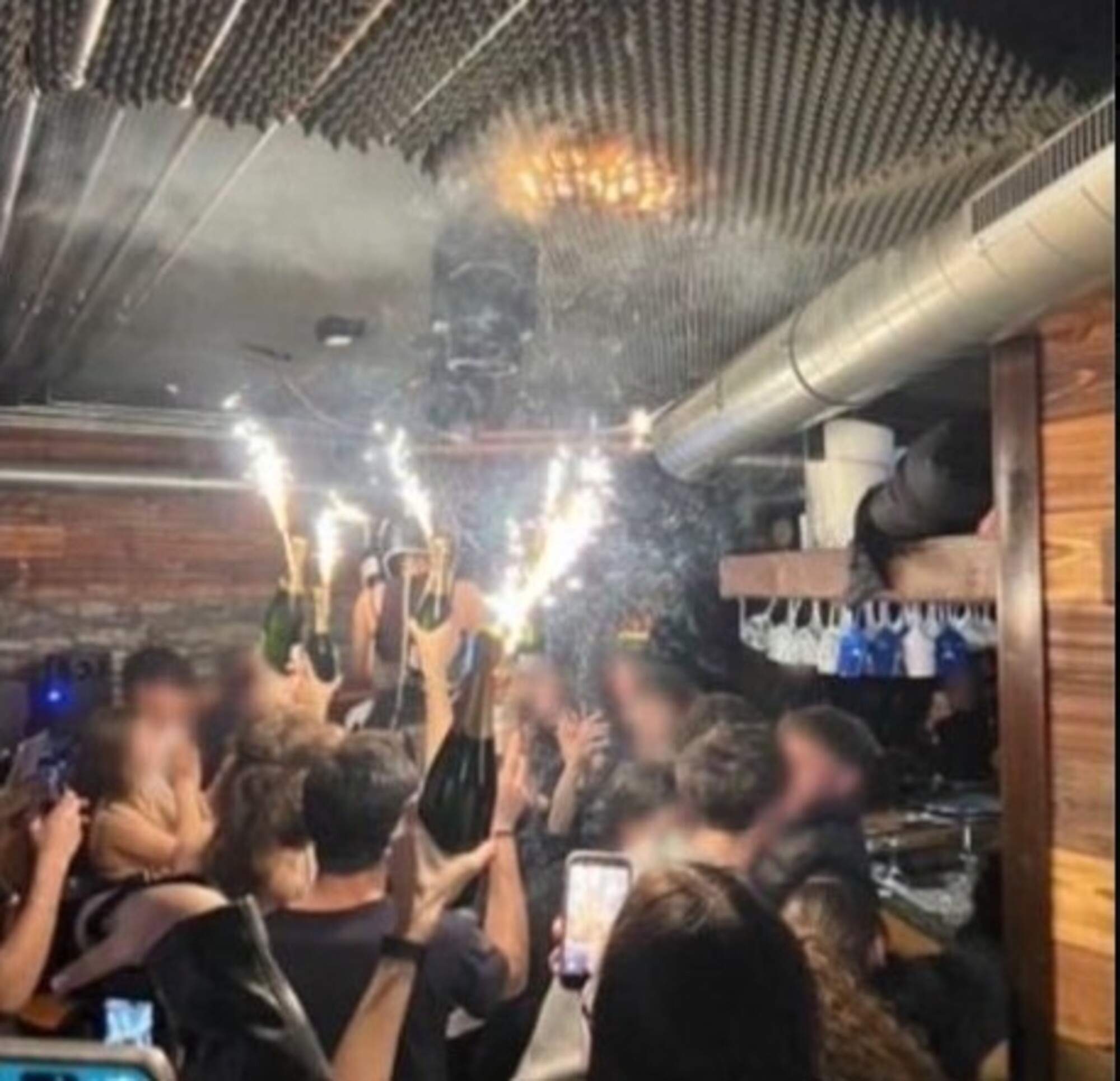 Los vídeos que muestran cómo el fuego se propaga en el bar de Crans-Montana