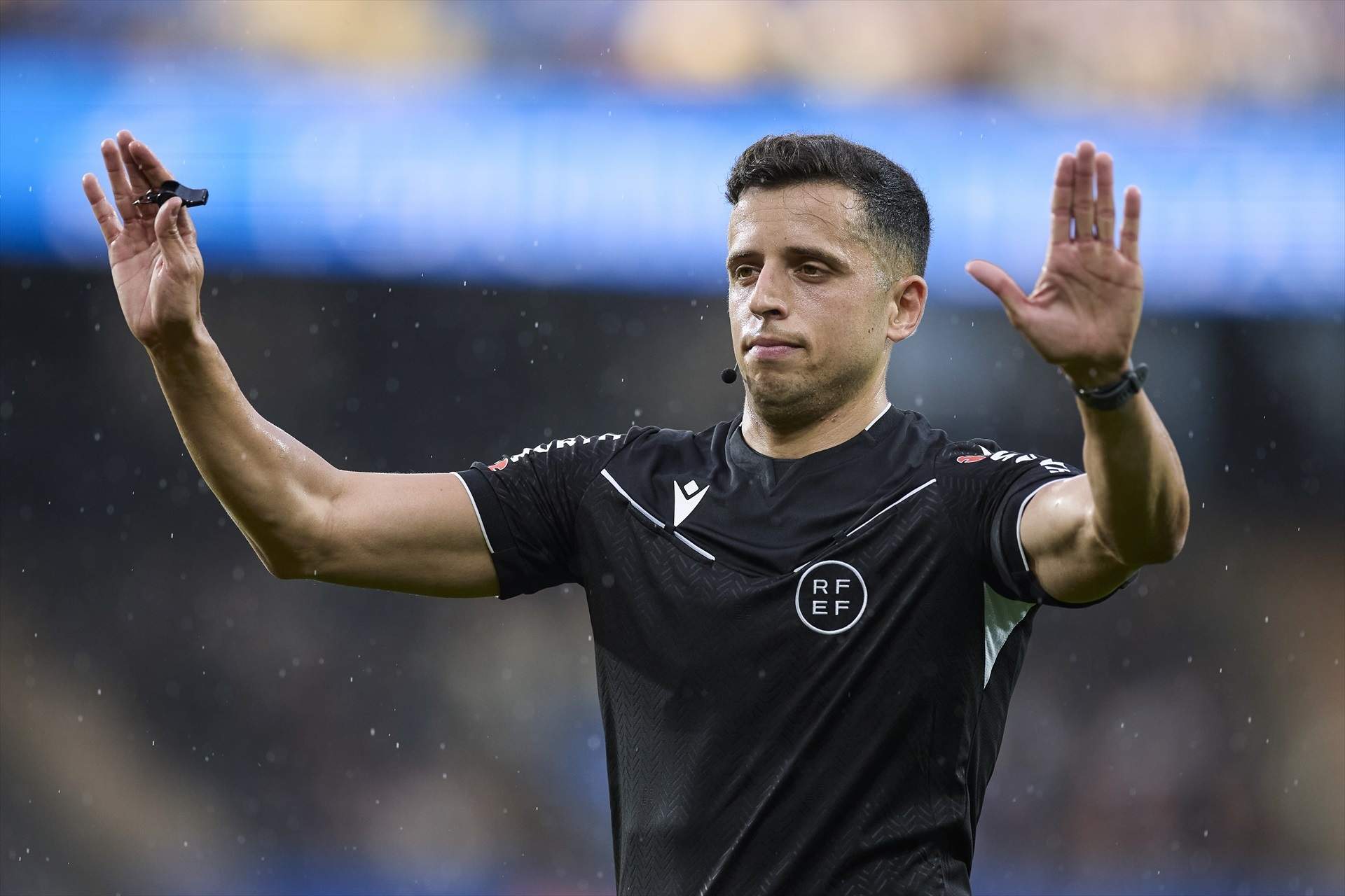 Decisió històrica del CTA: un àrbitre català dirigirà l’Espanyol - Barça