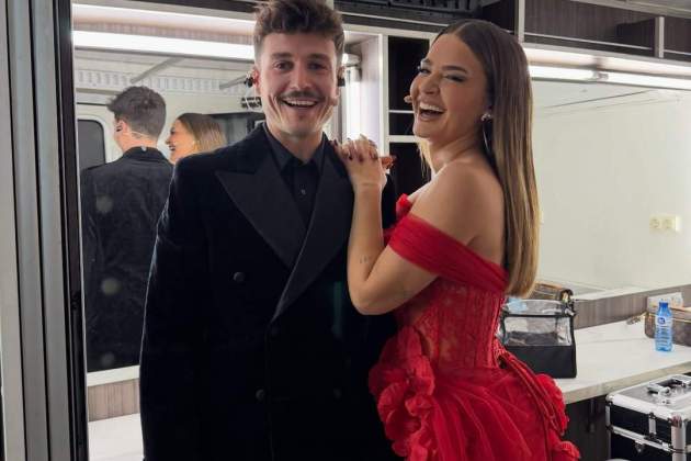 La pareja de presentadores ya vestidos / Instagram La pareja de presentadores ya vestidos / Instagram