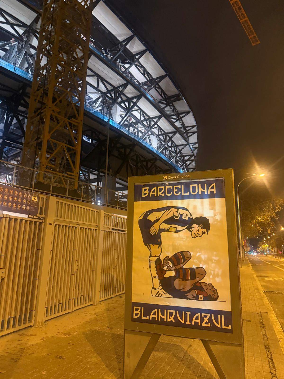La Curva de l’Espanyol escalfa, encara més, el derbi amb cartells anticulers per tota Barcelona