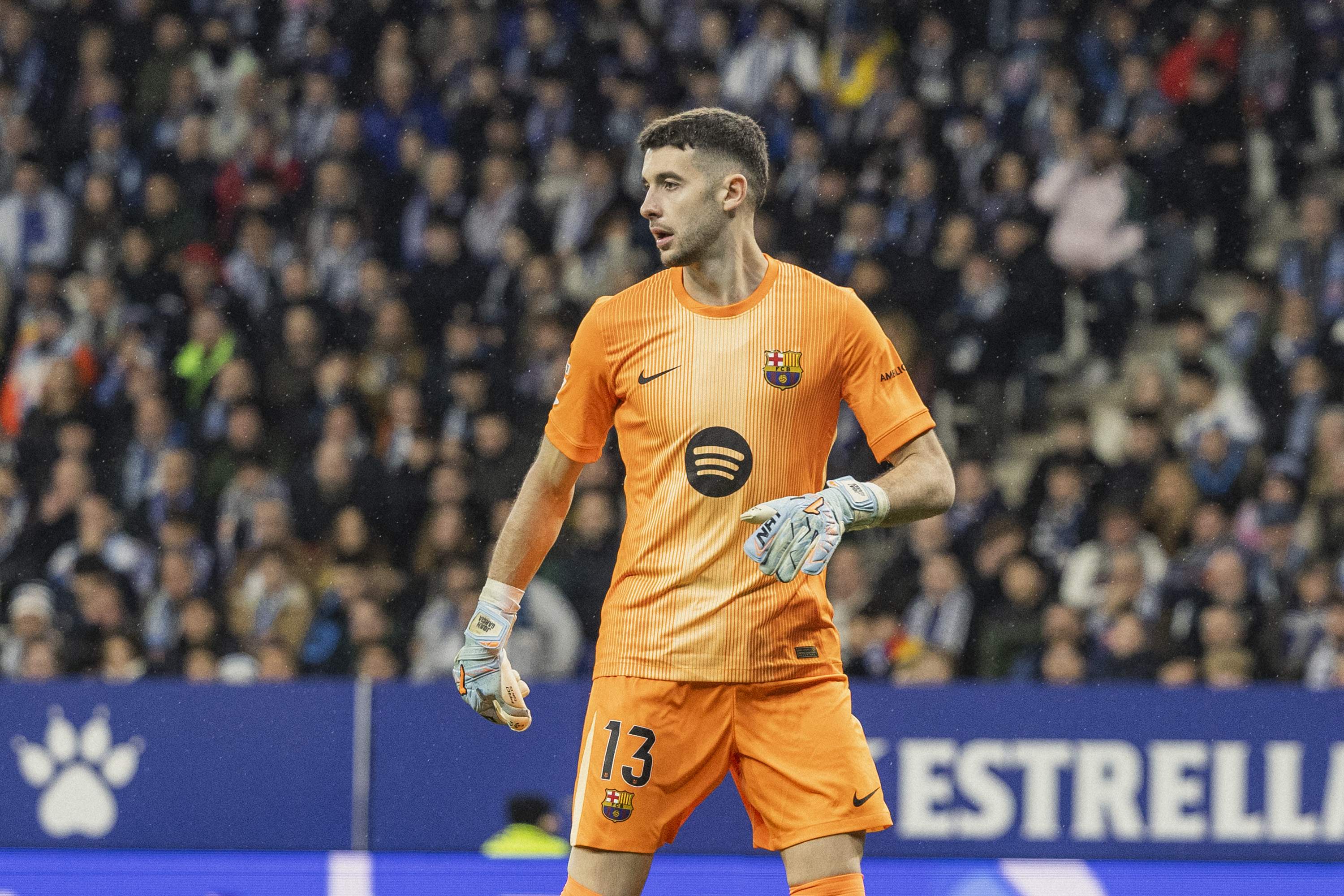 Les portades esportives de la victòria del Barça en el derbi tenen un gran protagonista