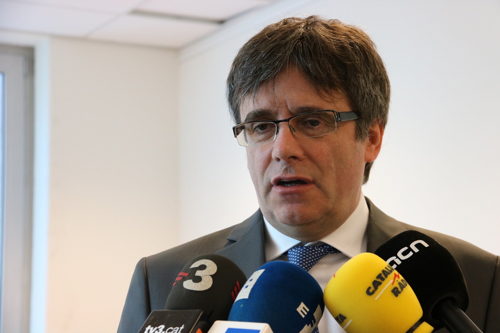 Puigdemont, en un diario holandés: "Nos tendríamos que haber separado de España inmediatamente"