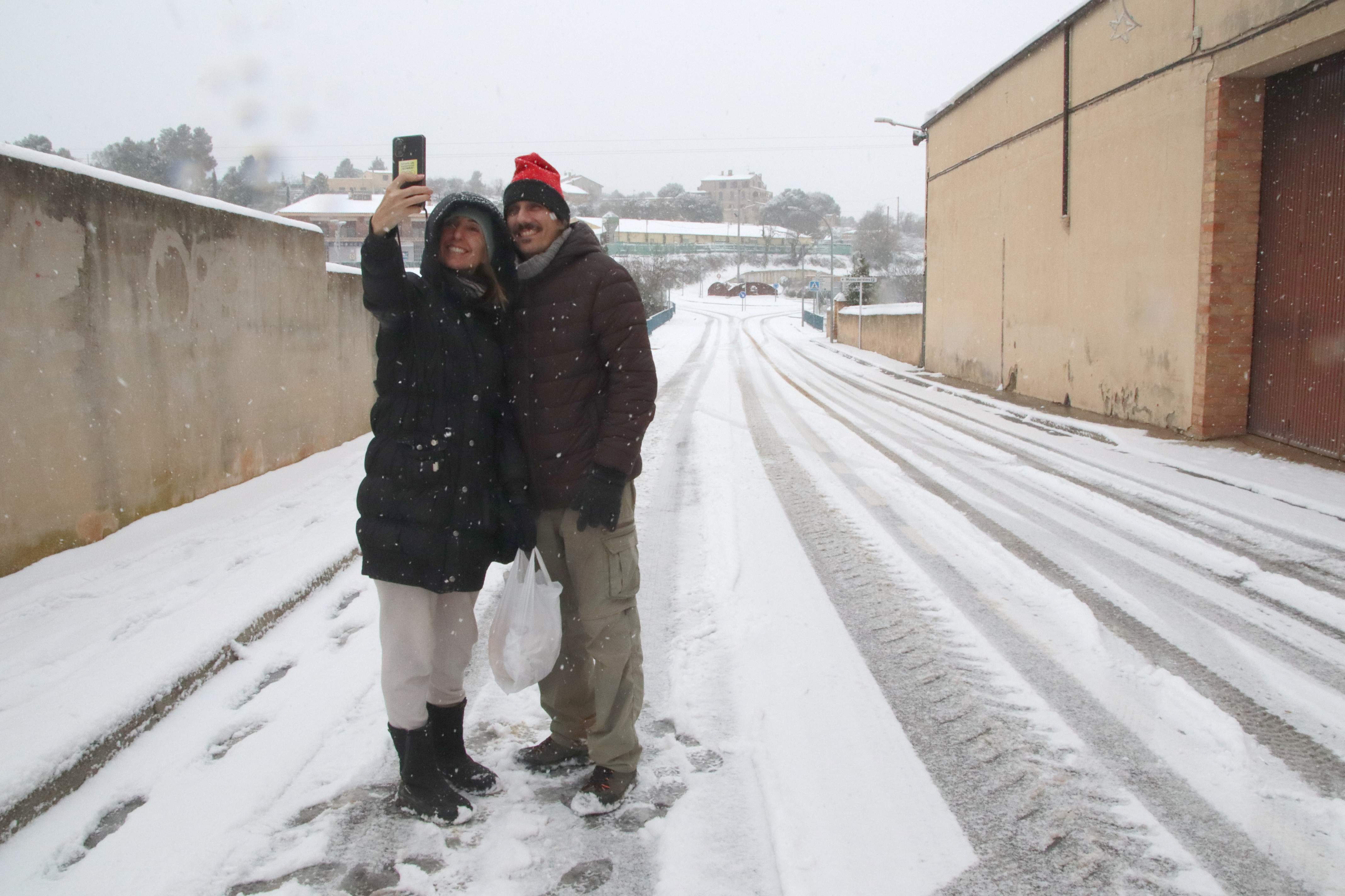 La nevada que ha teñido de blanco media Catalunya | VÍDEOS
