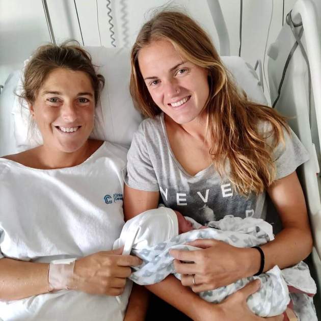 Irene Paredes i Lucía Ybarra el dia va néixer el seu fill Mateo  / Instagram