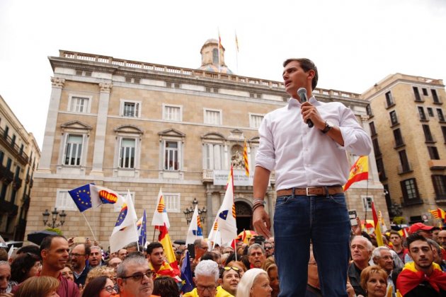 EL NACIONAL albert rivera generalitat manifestacio unionista - sergi alcazar EL NACIONAL albert rivera generalitat manifestacio unionista - sergi alcazar