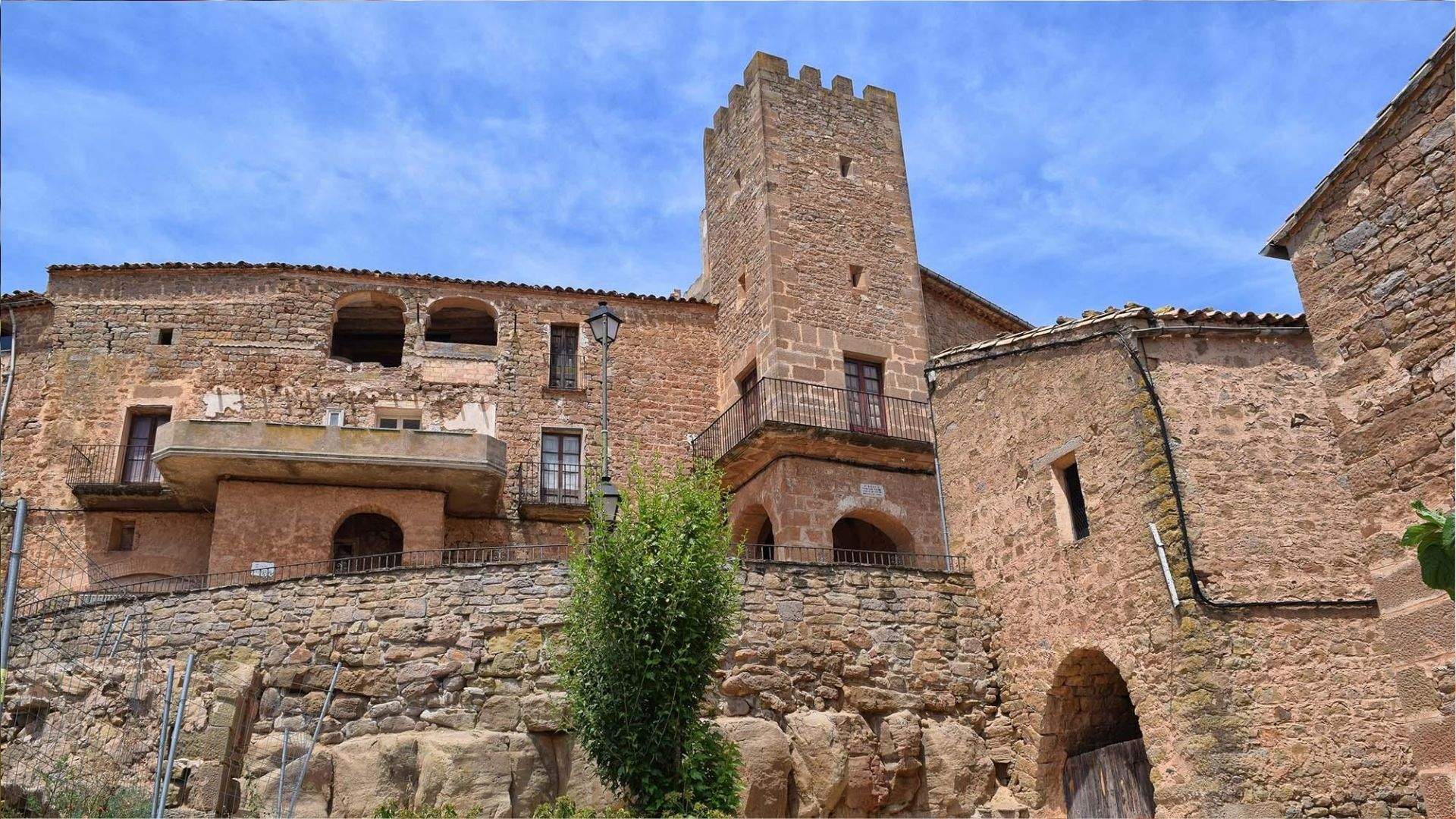 El castell medieval de Catalunya que no està massificat i es pot visitar amb calma