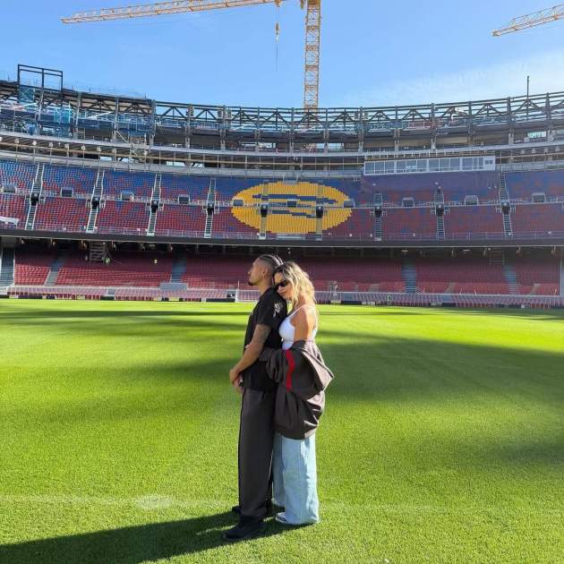 Raphinha con su mujer en el Camp Nou / Instagram Raphinha con su mujer en el Camp Nou / Instagram