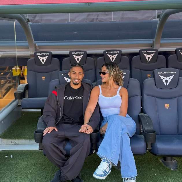 Raphinha con Taia Belolli en el Camp Nou / Instagram Raphinha con Taia Belolli en el Camp Nou / Instagram