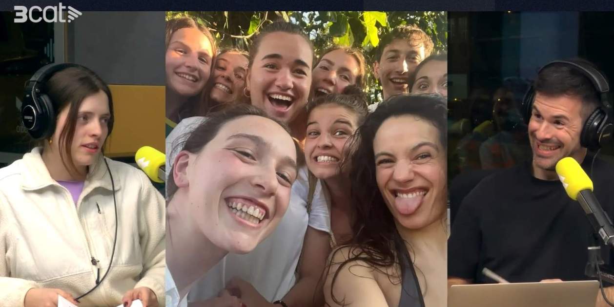 La foto de Rosalía con unas fans catalanas en Brasil / 'Que no surti d'aquí' 3Cat La foto de Rosalía con unas fans catalanas en Brasil / 'Que no surti d'aquí' 3Cat