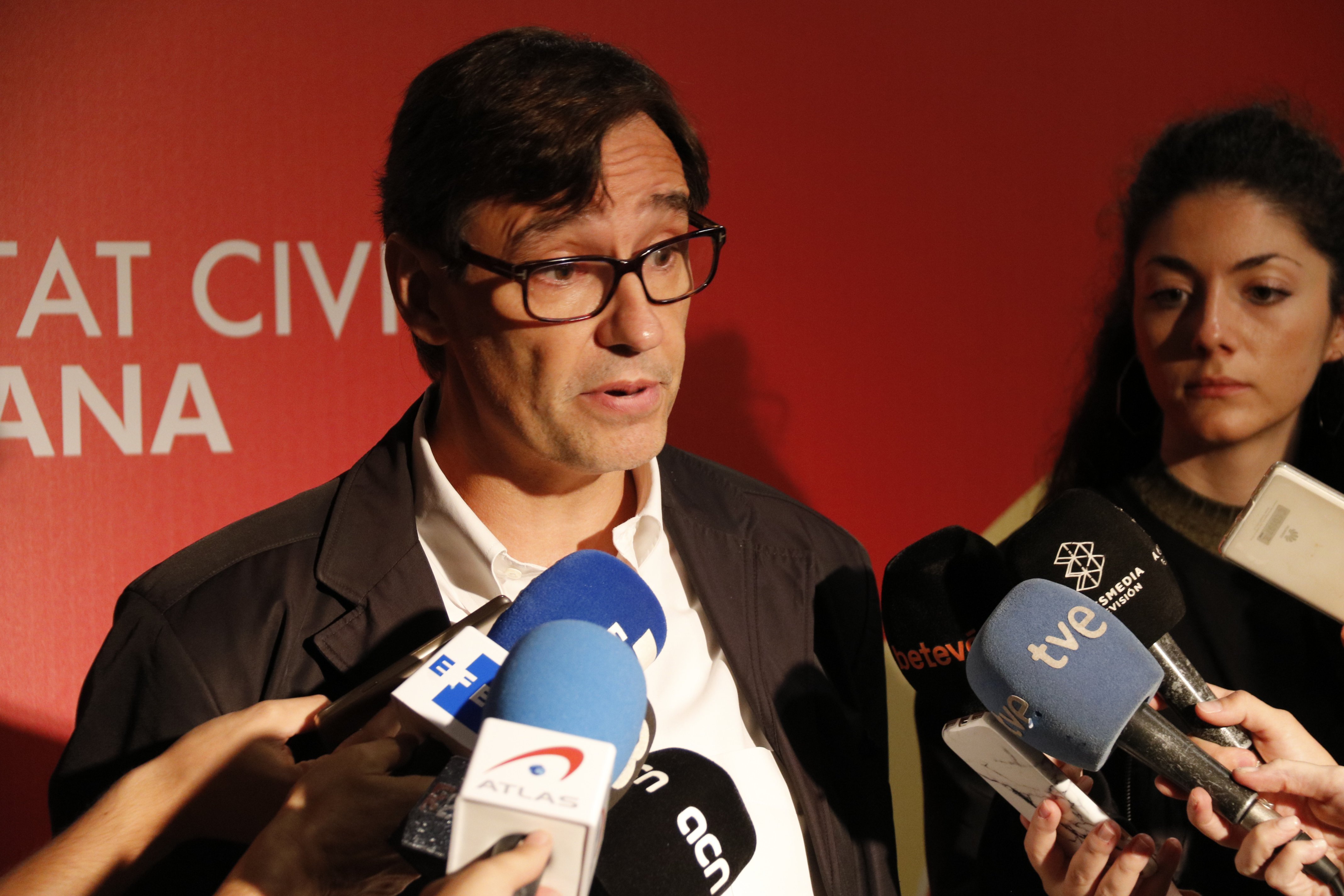Societat Civil torna a reunir el PSC amb PP i Cs en un acte espanyolista
