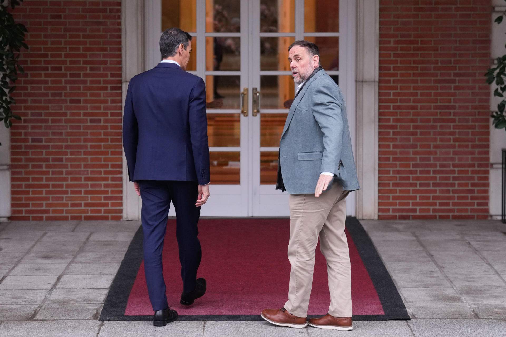 Un choque entre Sánchez y Junqueras frena los presupuestos de Illa por la falta de garantías sobre el IRPF