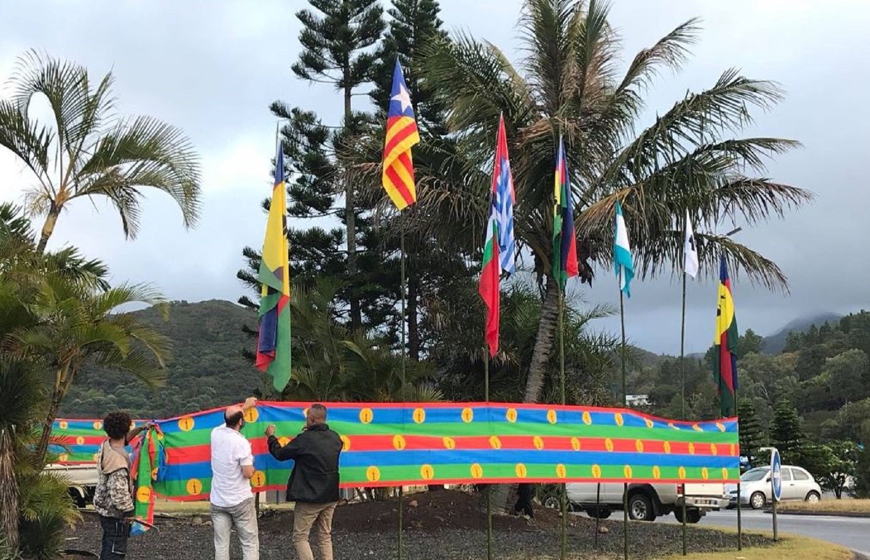 L'estelada, el símbol del 'sí' al referèndum de Nova Caledònia
