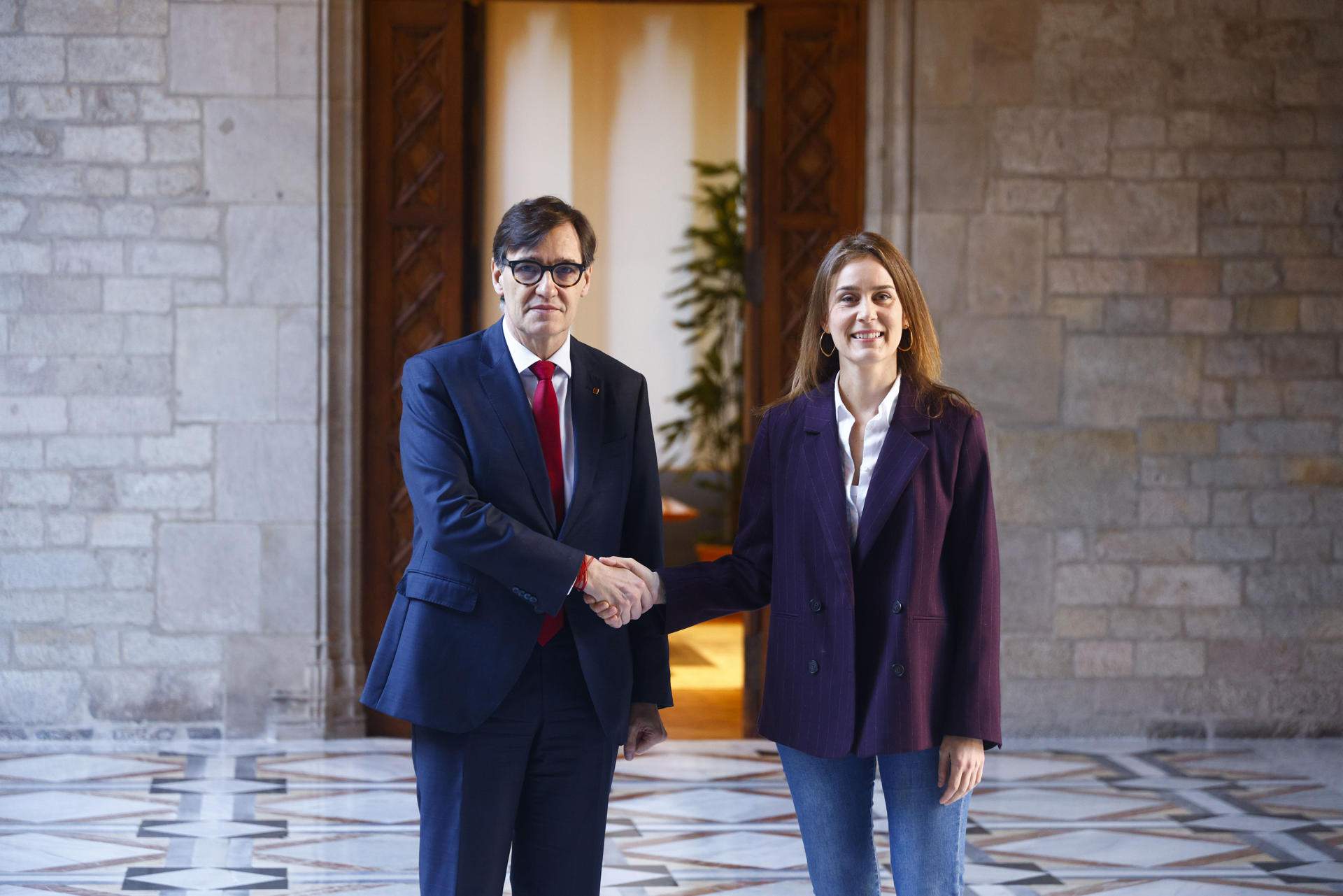 Comuns se suma al 'pressing Junts' perquè doni suport al nou finançament