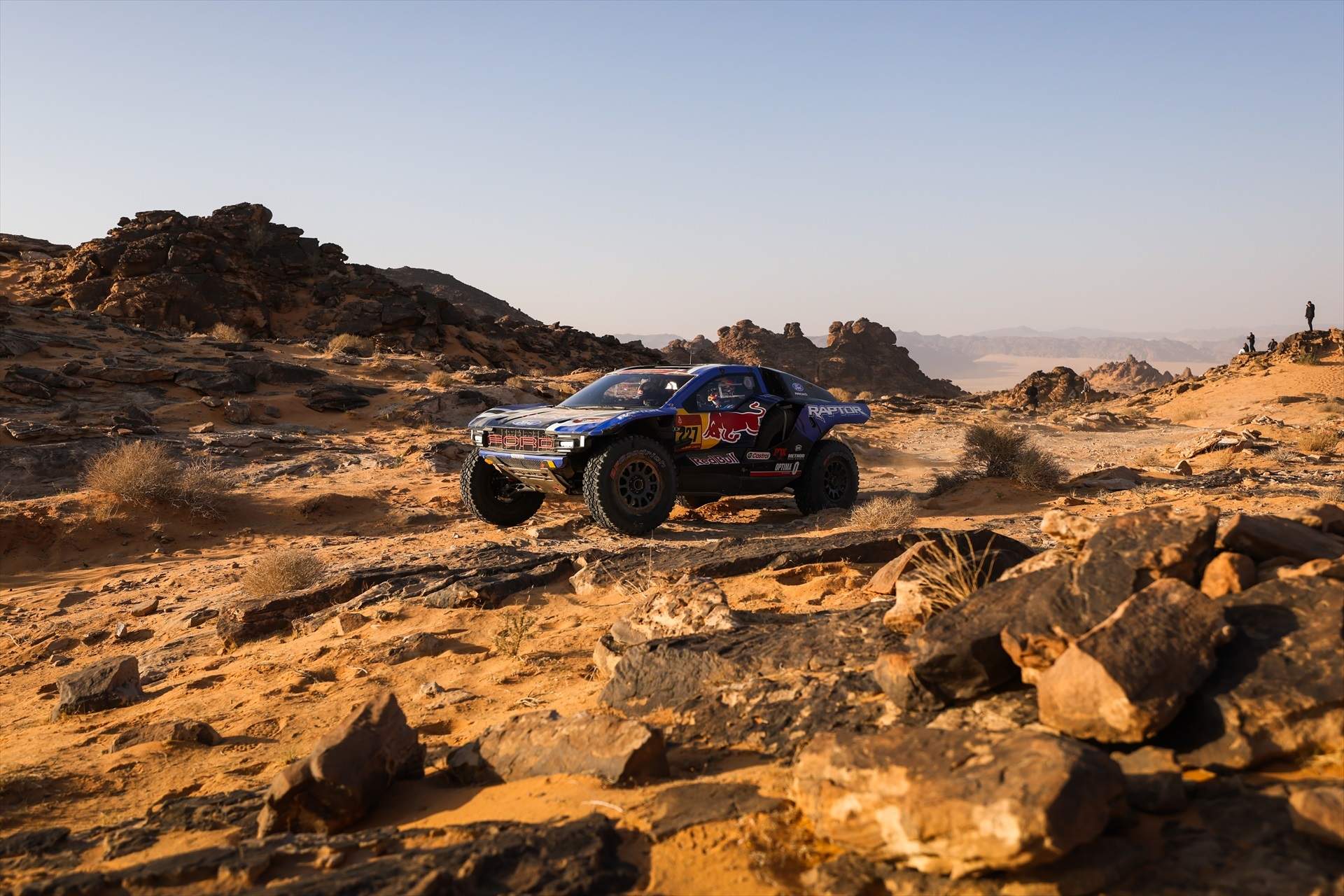 Al-Attiyah dona un cop sobre la taula al Dakar i Nani Roma escala a posicions de podi