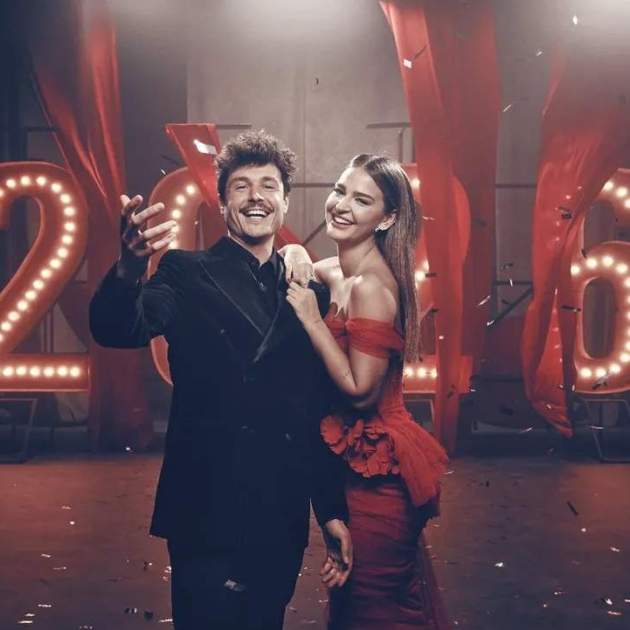 Miki Núñez i Laura Escanes, campanades del 2026 / Instagram