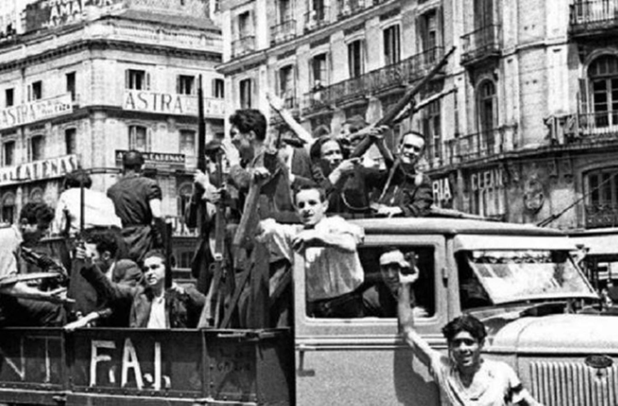 Las temibles Patrullas de Control. Fuente Archivo ElNacional