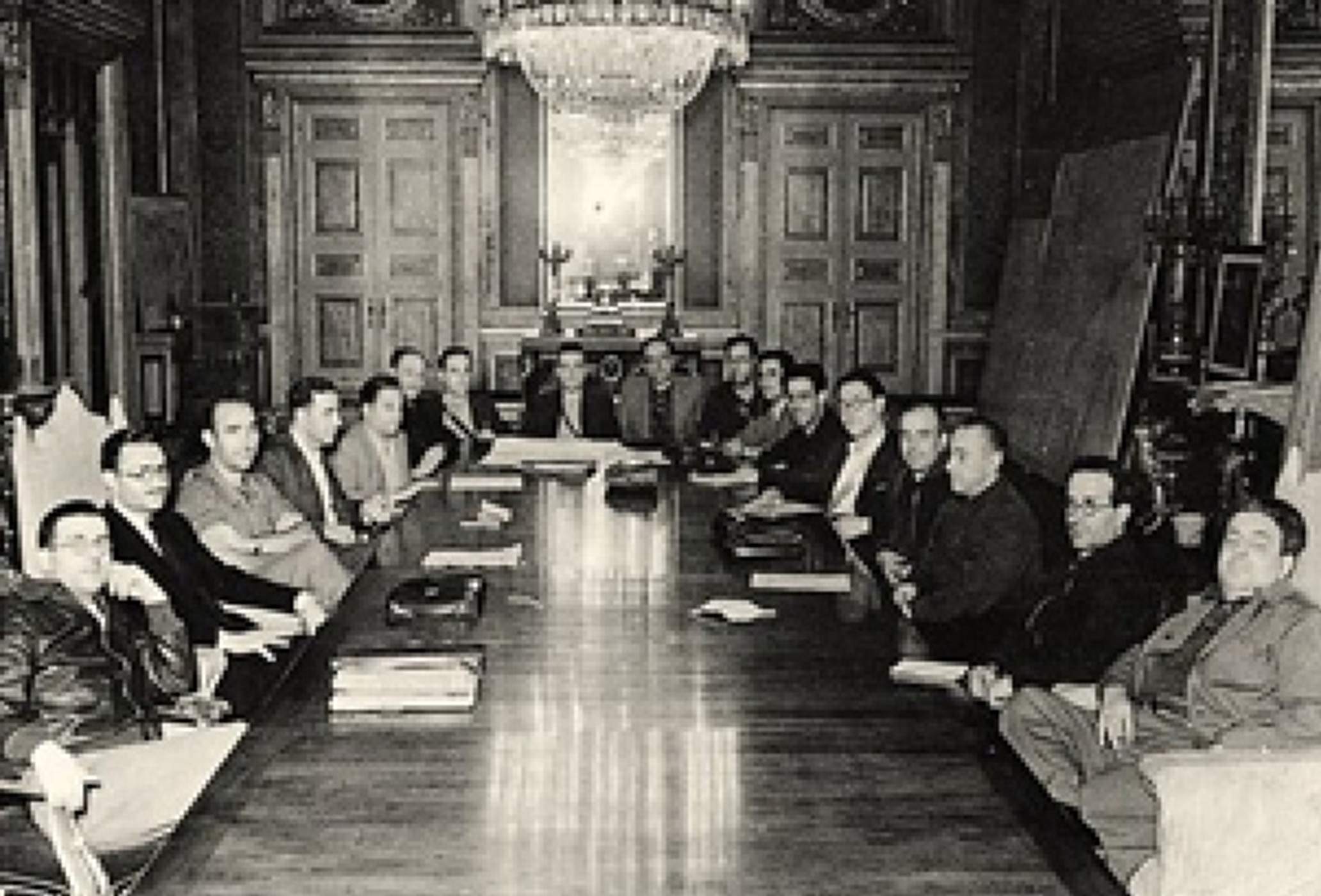 Primera reunió del Comitè de Milicies Antifeixistes. 21 07 1936. Font Enciclopèdia Catalana