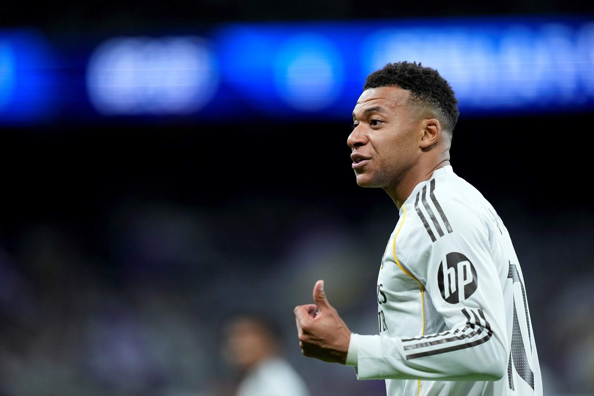 Mbappé començarà des de la banqueta a la final de la Supercopa contra el Barça