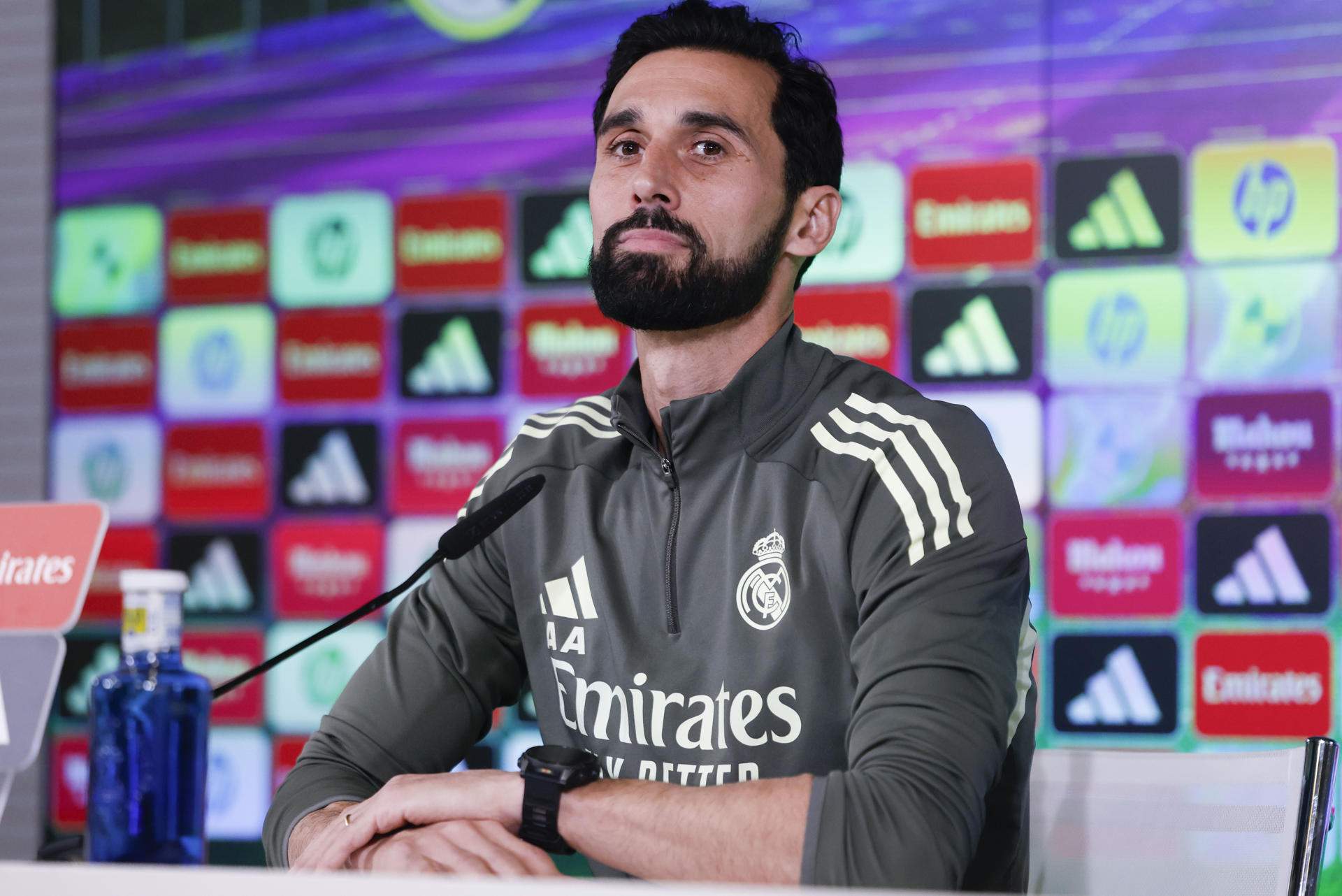 Arbeloa reivindica a Mourinho en su estreno como técnico del Real Madrid: “Fue un privilegio”