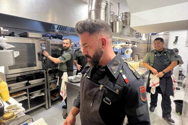 Ribas a la cuina del Ciri / Instagram