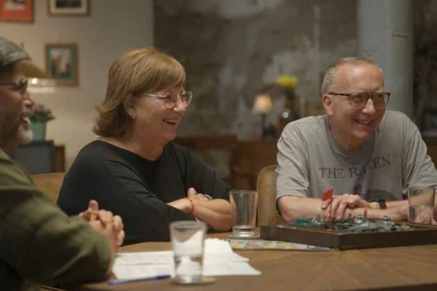 Olga Viza y Matthew Tree con Xavier Bundó en 'L'any que vas néixer' 2Cat2