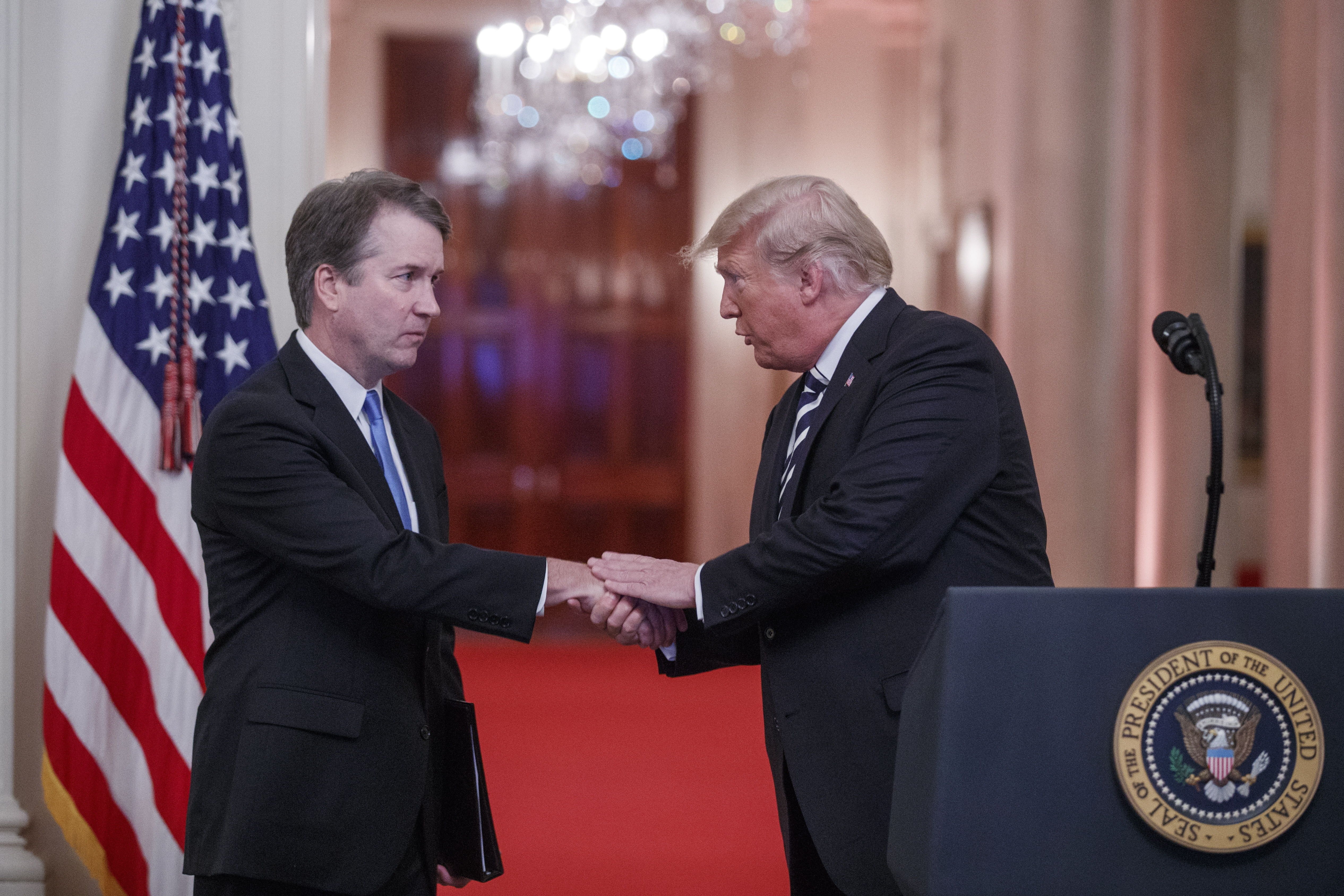 Trump declara "inocente" de abusos sexuales al nuevo juez del Supremo Kavanaugh