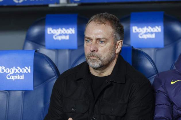 Hansi Flick banquillo Barça